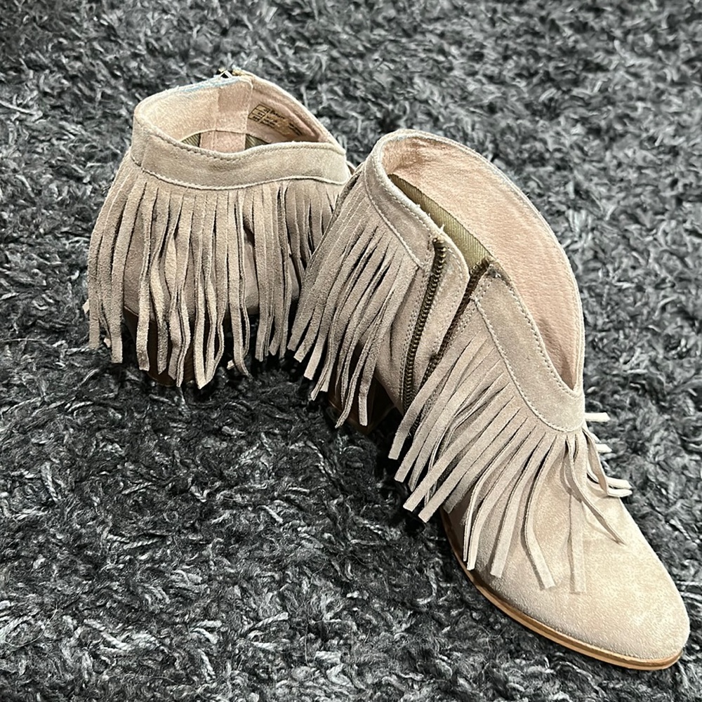 Unbridled Ariat booties with tassels
